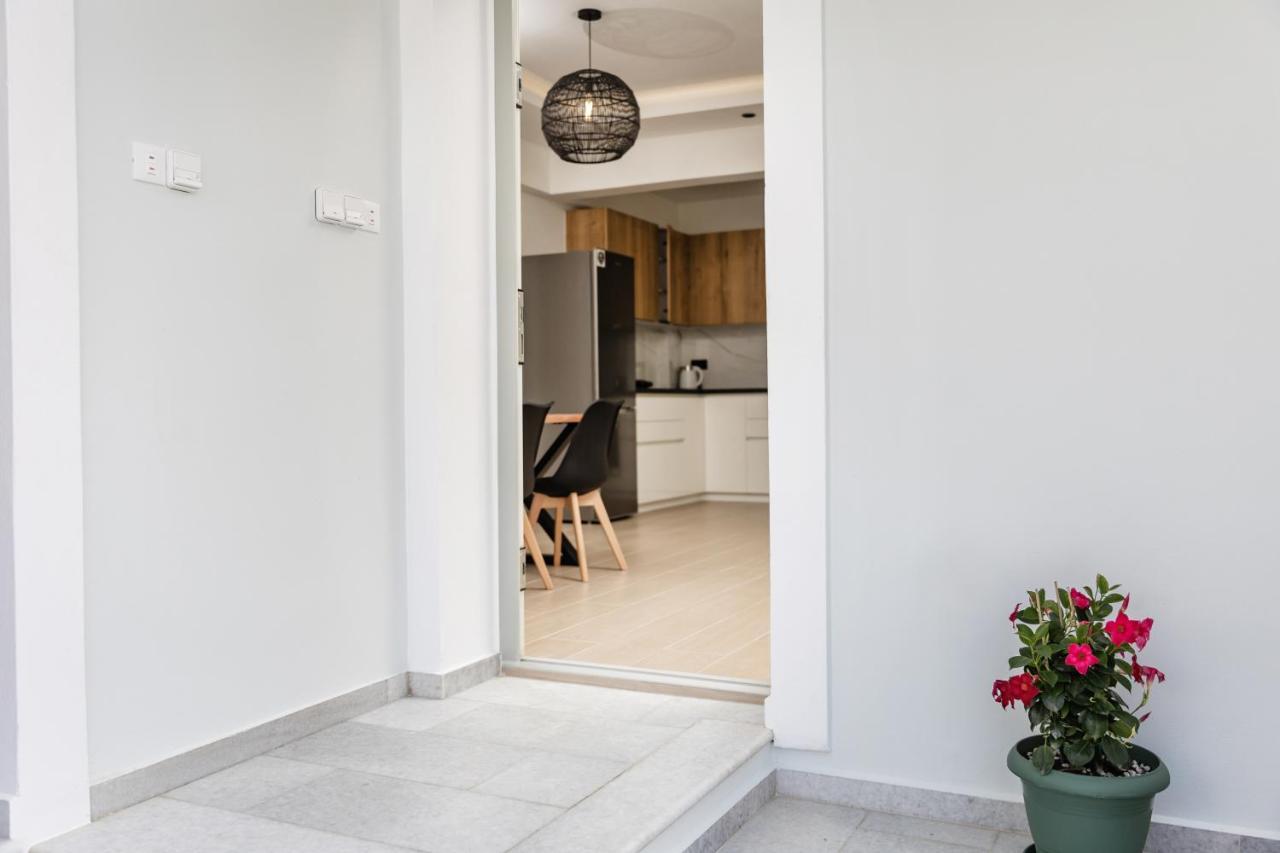 George'S Apartments Naxos City Екстериор снимка